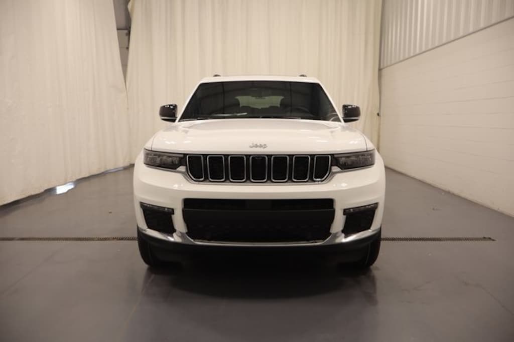 New 2025 Jeep Grand Cherokee Limited Sport Utility