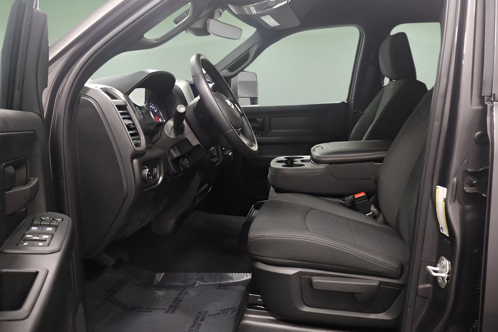 2026 RAM 3500 Tradesman - Photo 10