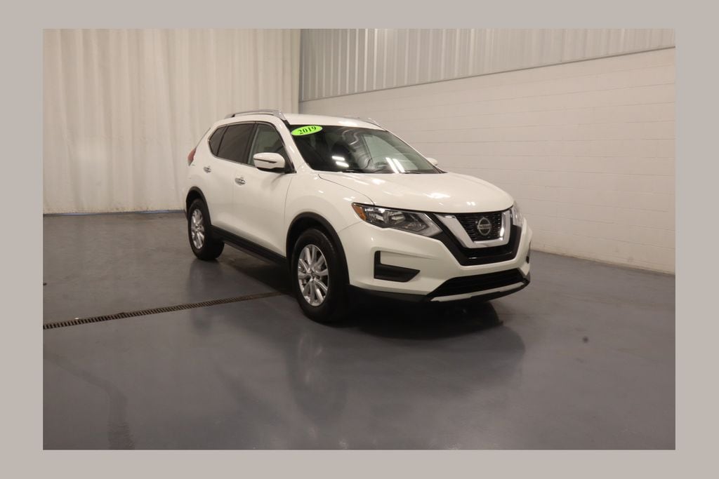2019 Nissan Rogue S FWD's photo
