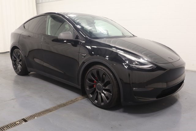 Used 2022 Tesla Model Y Performance with VIN 7SAYGDEF8NF376962 for sale in Plymouth, IN