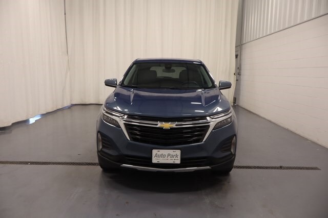 2024 Chevrolet Equinox LT photo 3
