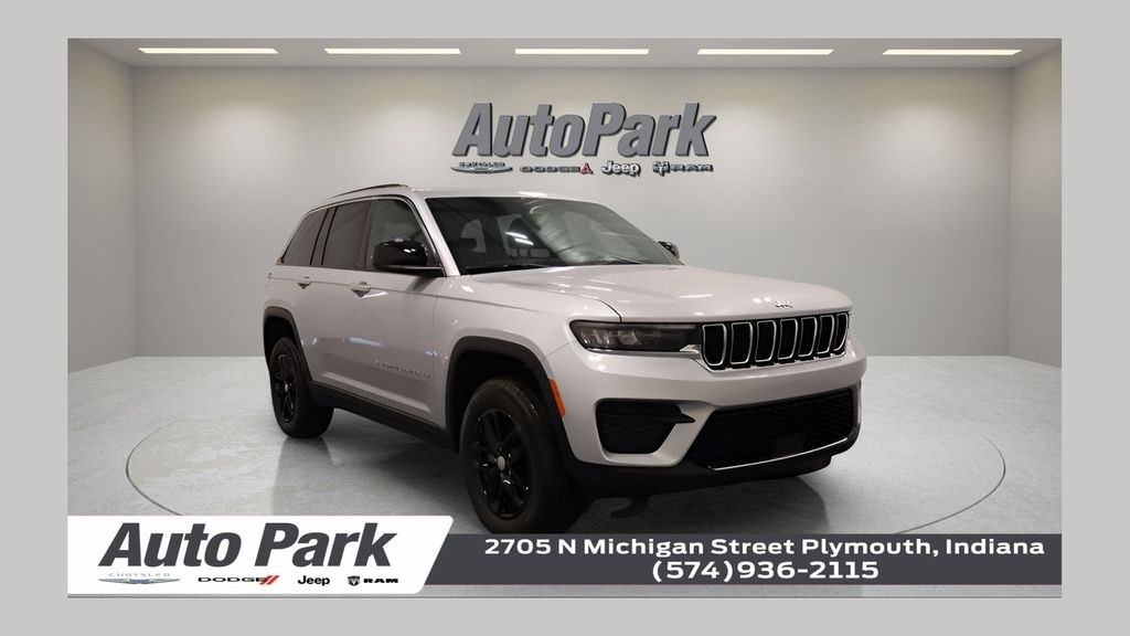 Used 2026 Jeep Grand Cherokee Laredo SUV