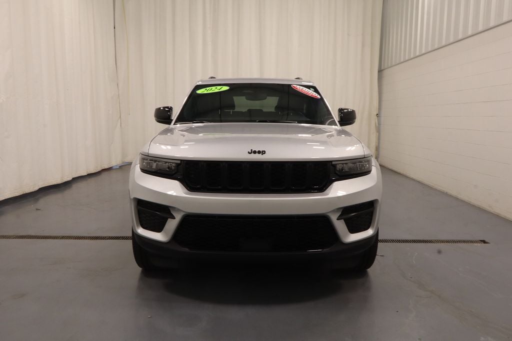 Certified 2024 Jeep Grand Cherokee Laredo SUV