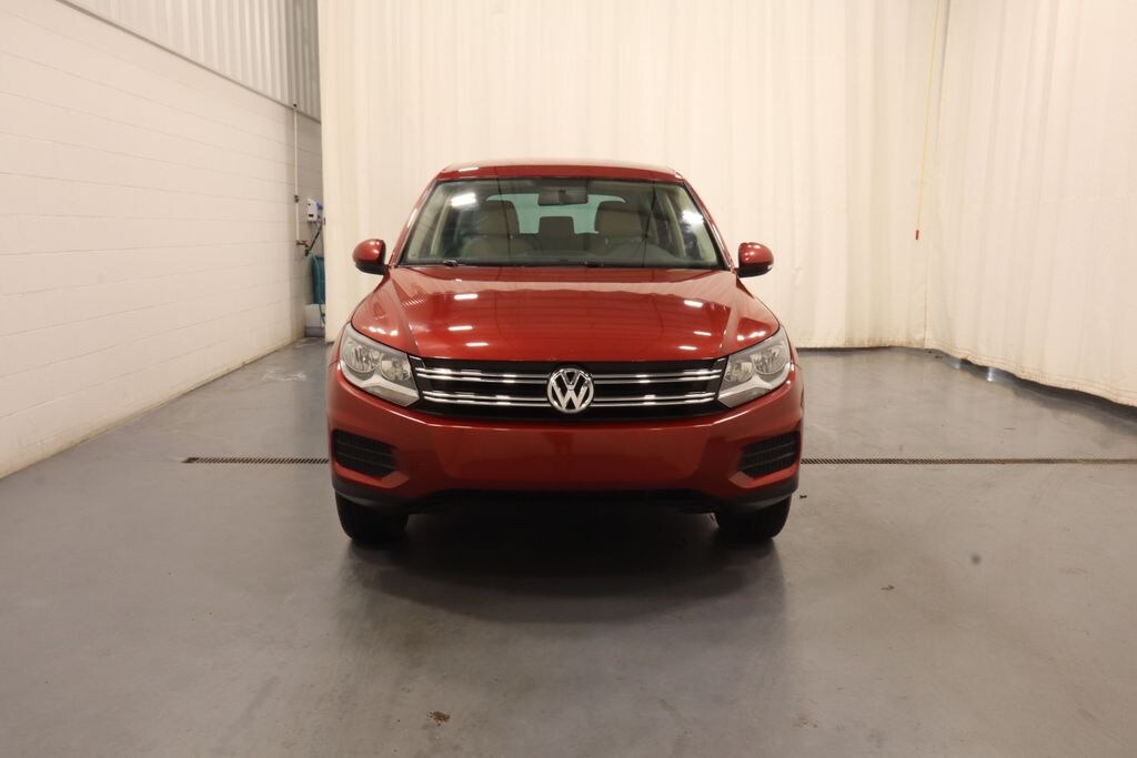 Used 2014 Volkswagen Tiguan SE SUV