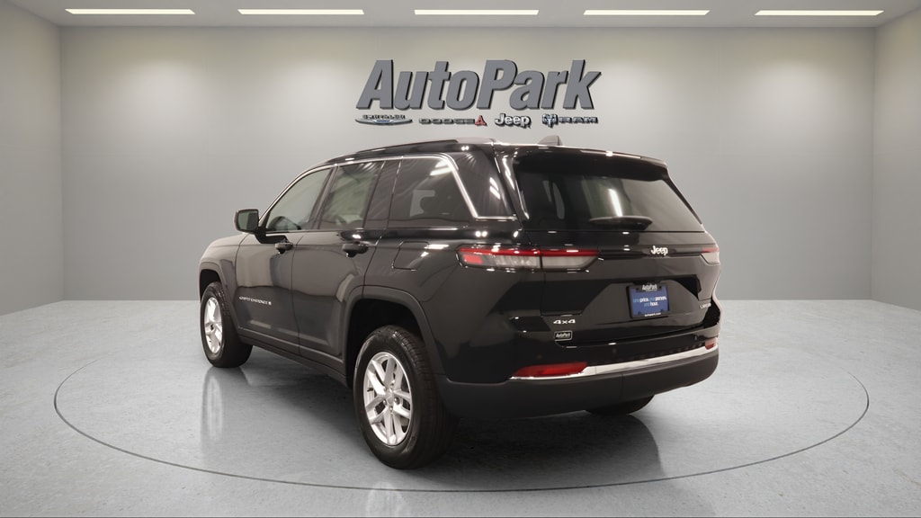 New 2026 Jeep Grand Cherokee Laredo Sport Utility