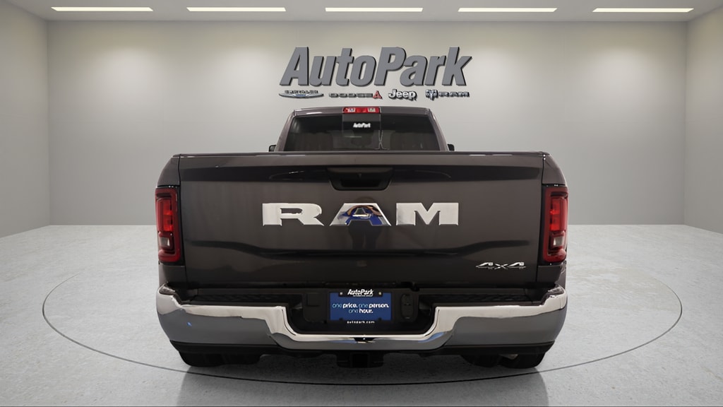 2026 RAM 3500 Tradesman - Photo 7
