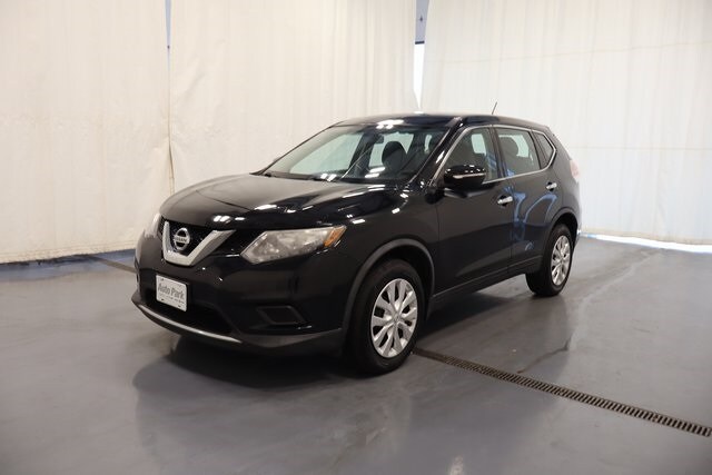 2015 Nissan Rogue S photo 3