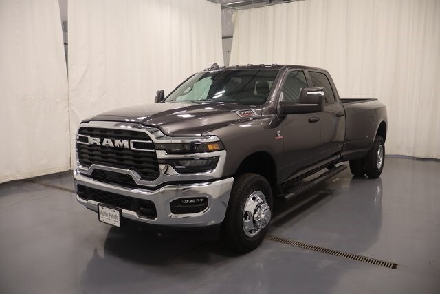 2026 Ram 3500 Tradesman photo 4