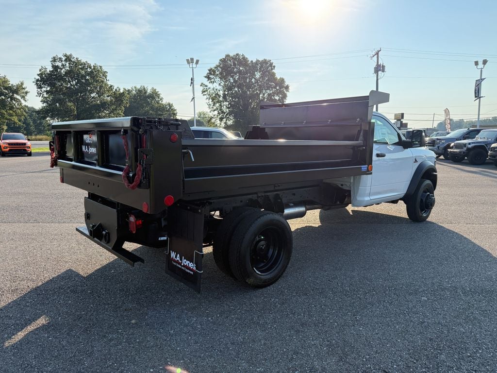 New 2026 Ram 5500 Tradesman/Big Horn Pickup