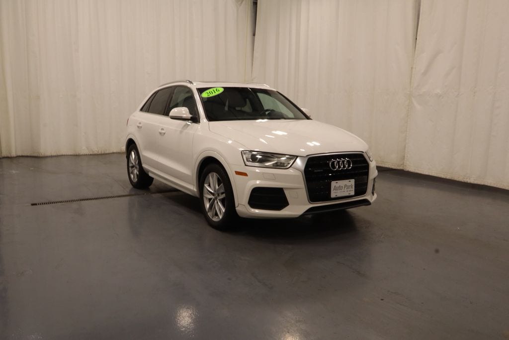 2016 Audi Q3 2.0T quattro tiptronic Premium Plus's photo