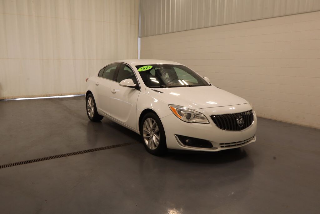 Used 2016 Buick Regal Turbo Sedan