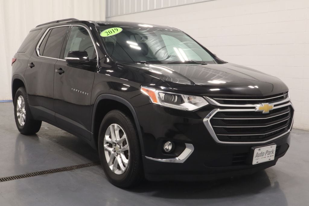 Certified 2019 Chevrolet Traverse 3LT with VIN 1GNEVHKW1KJ315434 for sale in Plymouth, IN