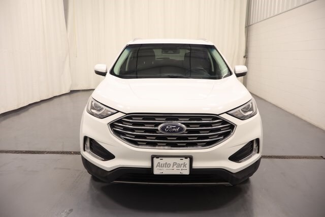 2019 Ford Edge SEL photo 3