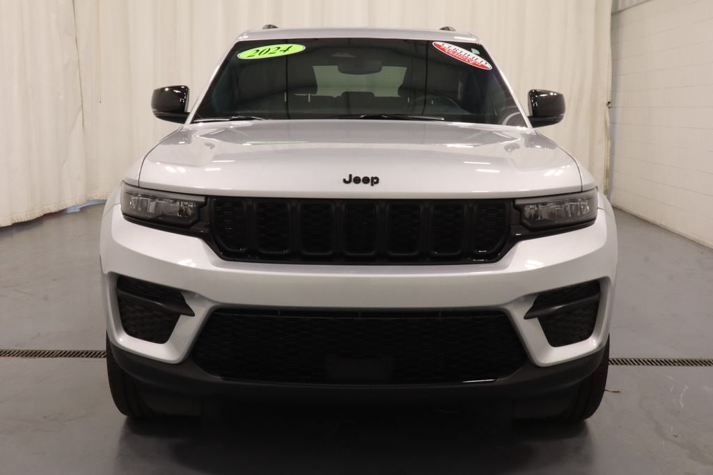 Certified 2024 Jeep Grand Cherokee Laredo SUV