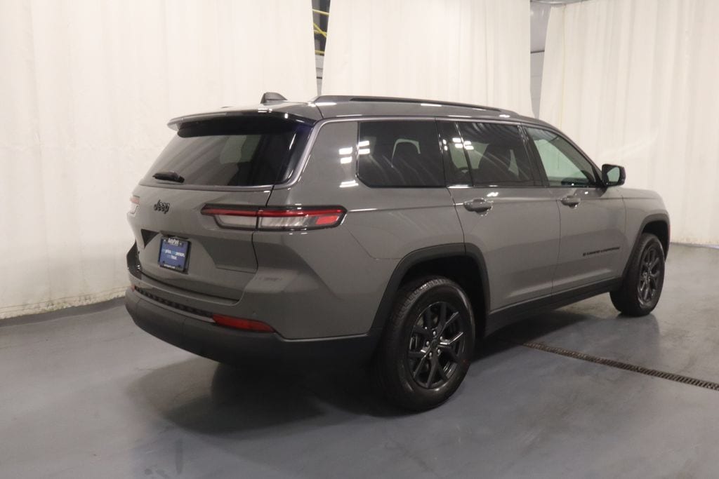 New 2027 Jeep Grand Cherokee L Laredo Sport Utility