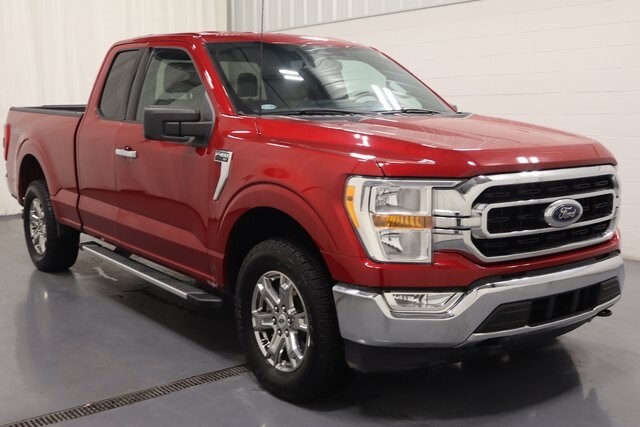 2022 Ford F-150 XLT photo 2
