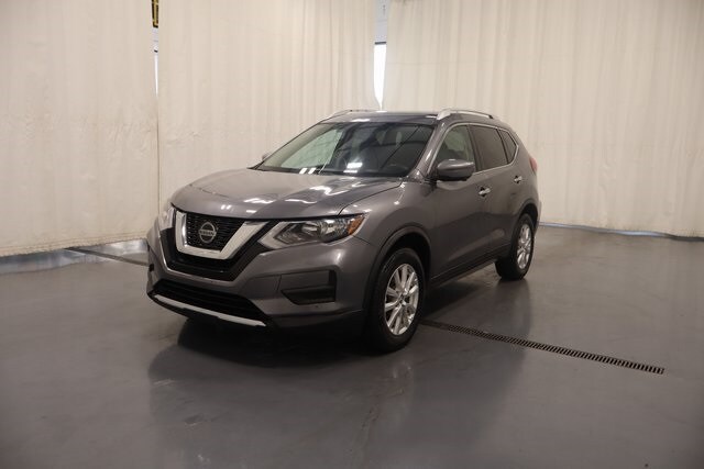 2018 Nissan Rogue SV photo 3