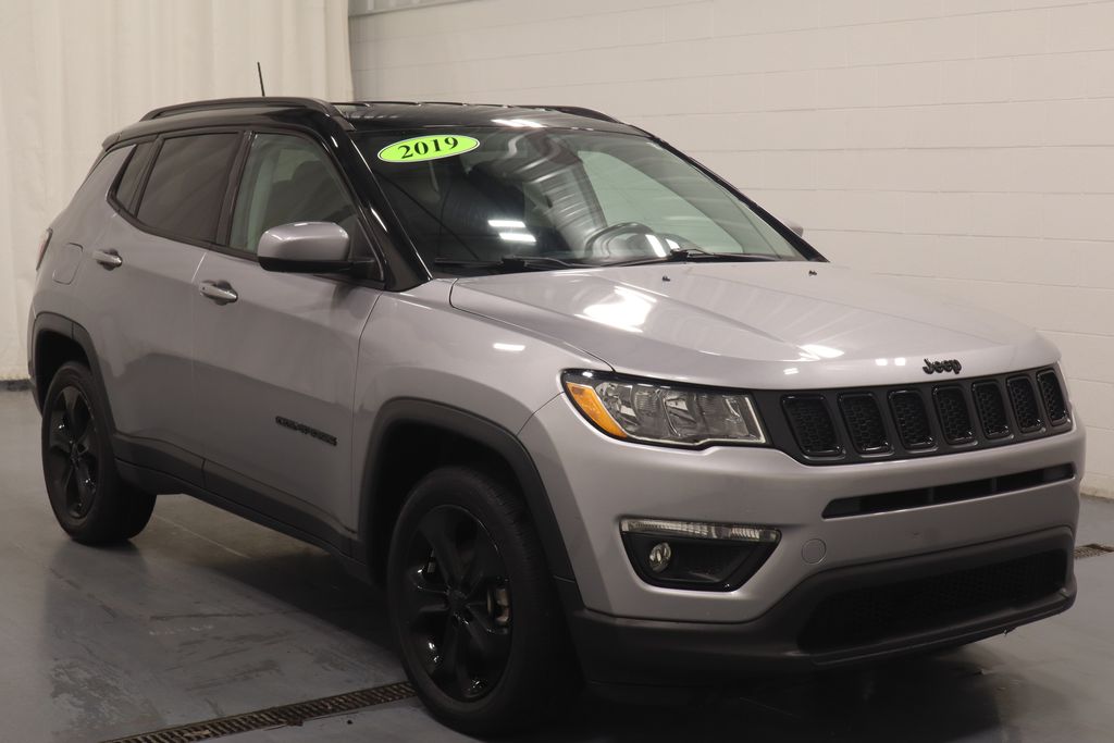 Certified 2019 Jeep Compass Altitude with VIN 3C4NJDBBXKT600569 for sale in Plymouth, IN