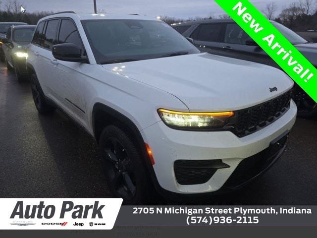 2023 Jeep Grand Cherokee Altitude's photo