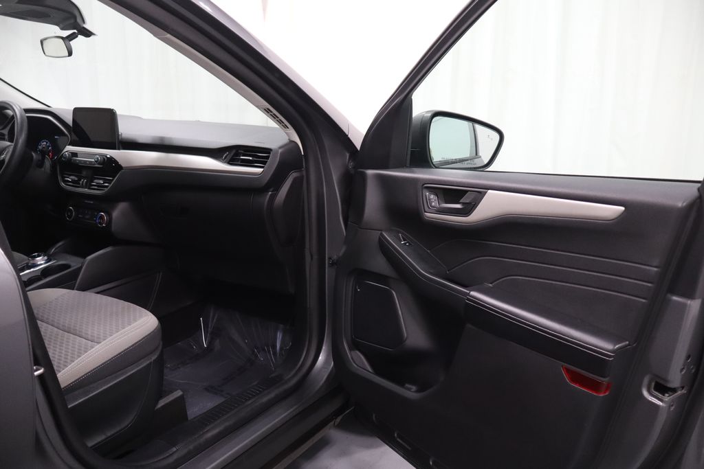2022 Ford Escape SE - Photo 14