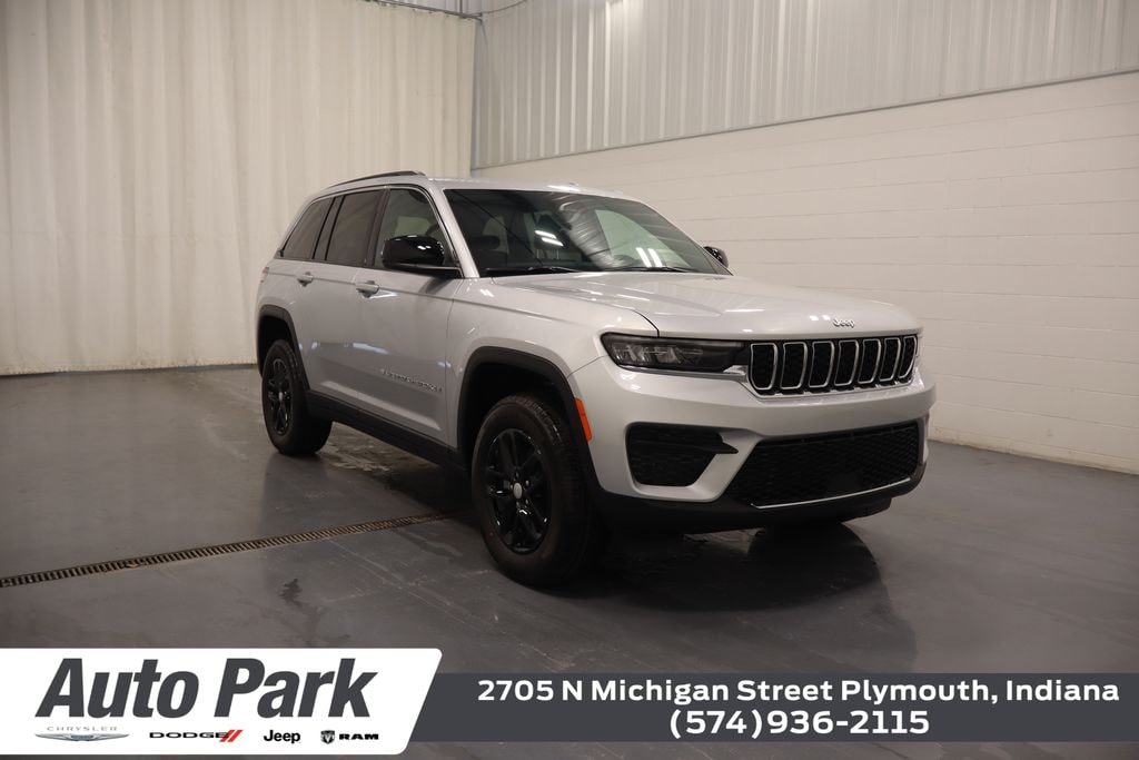 New 2026 Jeep Grand Cherokee Laredo Sport Utility