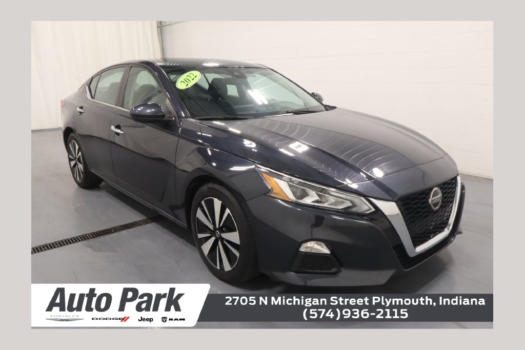 2022 Nissan Altima SV