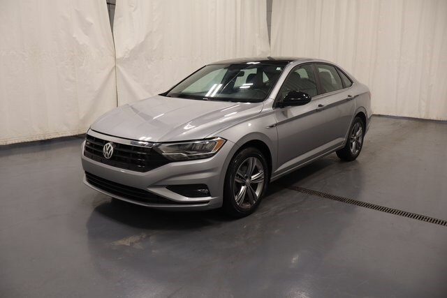 2019 Volkswagen Jetta 1.4T R-Line photo 2