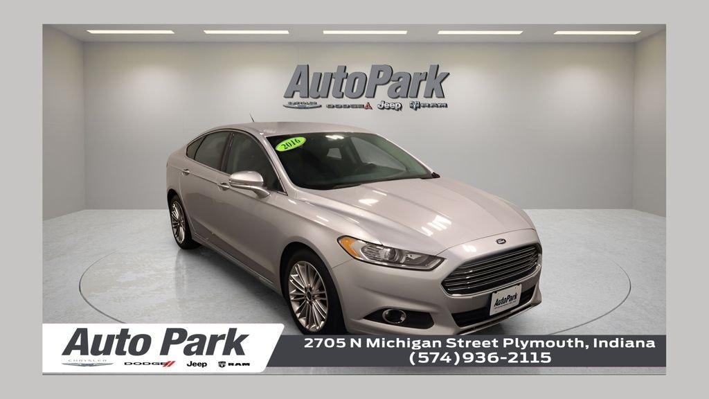 Used 2016 Ford Fusion SE Sedan