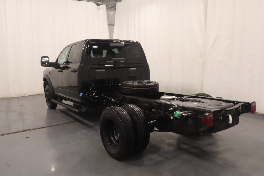 New 2027 Ram 3500 Tradesman/Big Horn Pickup