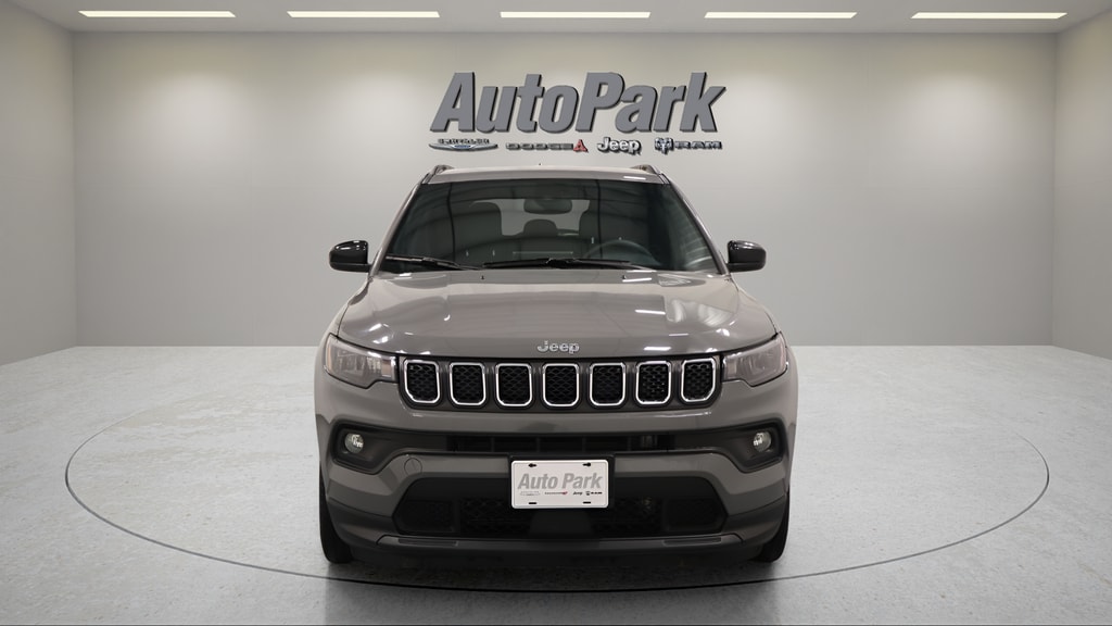 Used 2024 Jeep Compass Latitude SUV