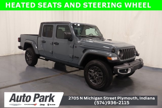 2025 Jeep Gladiator Sport S's photo