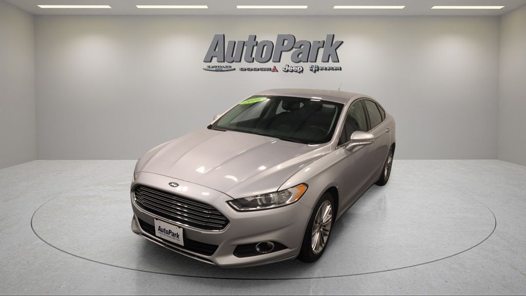 Used 2016 Ford Fusion SE Sedan