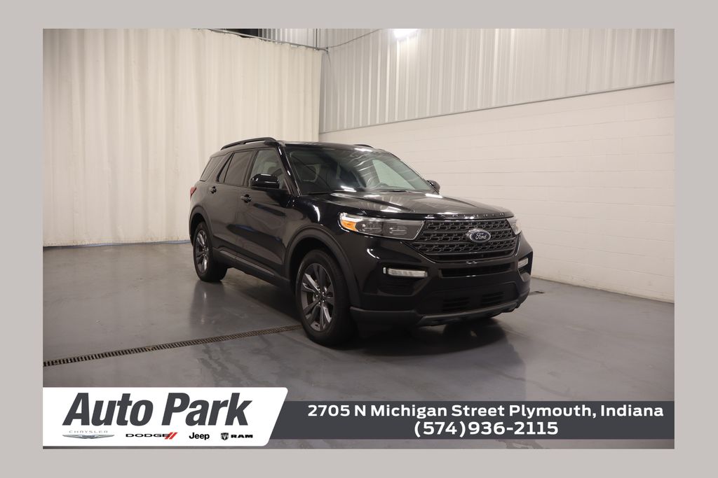2023 Ford Explorer XLT 4WD's photo