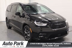 2026 Chrysler Pacifica Select Passenger Van
