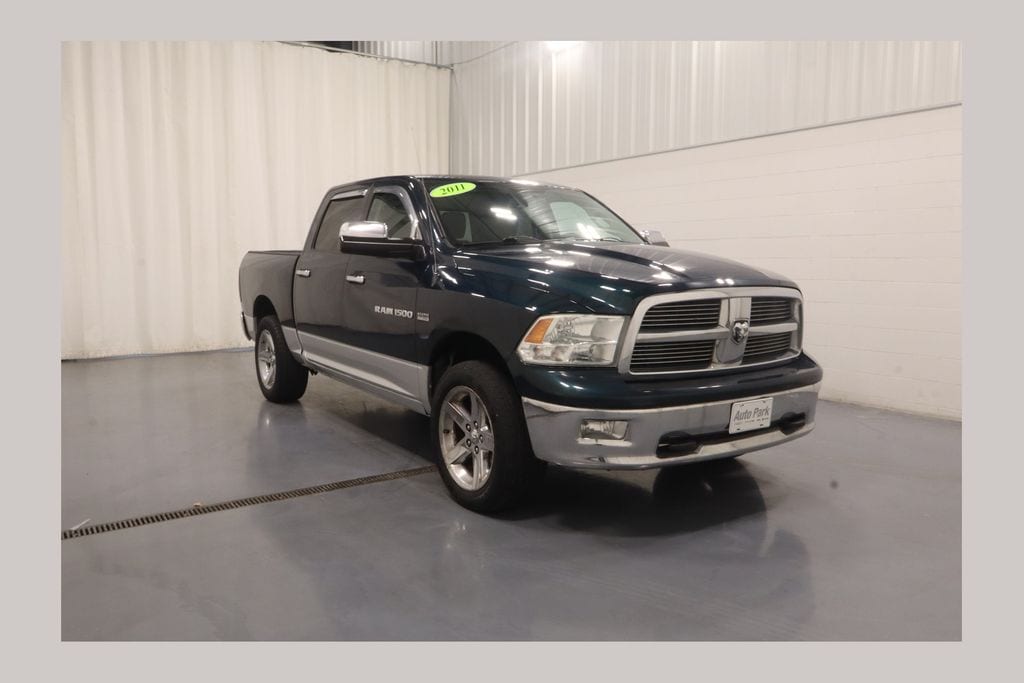 2011 RAM 1500 SLT 4x4 Crew Cab's photo