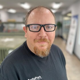 Staff member Aaron Woodcox from ID_72e2ca332319