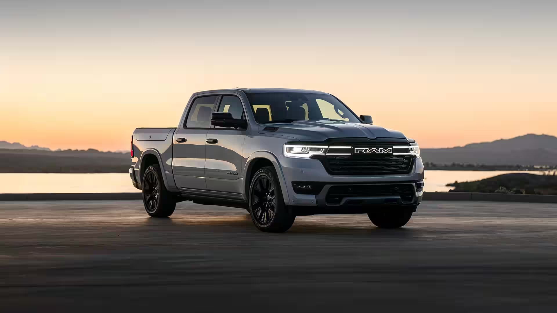 2025-Ram-1500-Ramcharger.jpg