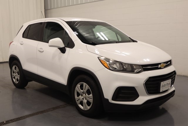 Certified 2017 Chevrolet Trax LS with VIN 3GNCJKSB1HL282966 for sale in Plymouth, IN