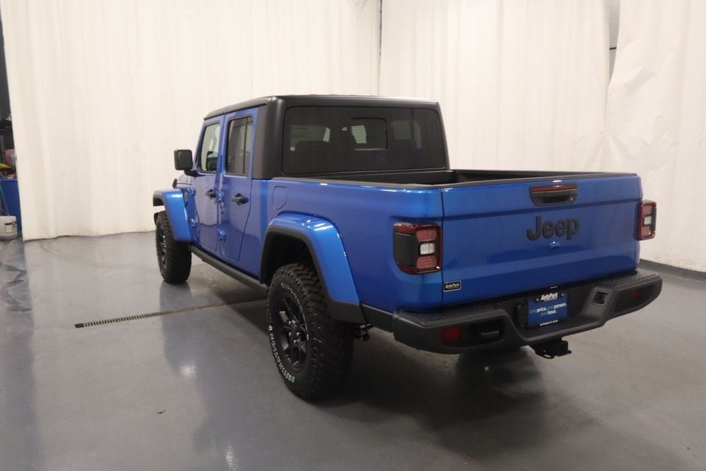 New 2026 Jeep Gladiator Sport Pickup