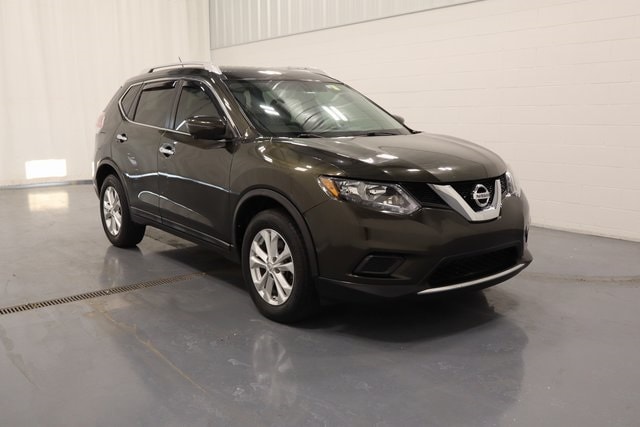 Used 2016 Nissan Rogue SV with VIN 5N1AT2MN4GC732097 for sale in Plymouth, IN