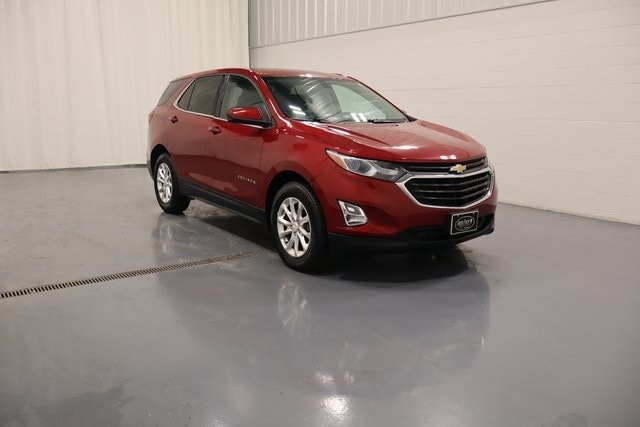 Used 2018 Chevrolet Equinox LT with VIN 2GNAXJEV7J6105709 for sale in Plymouth, IN