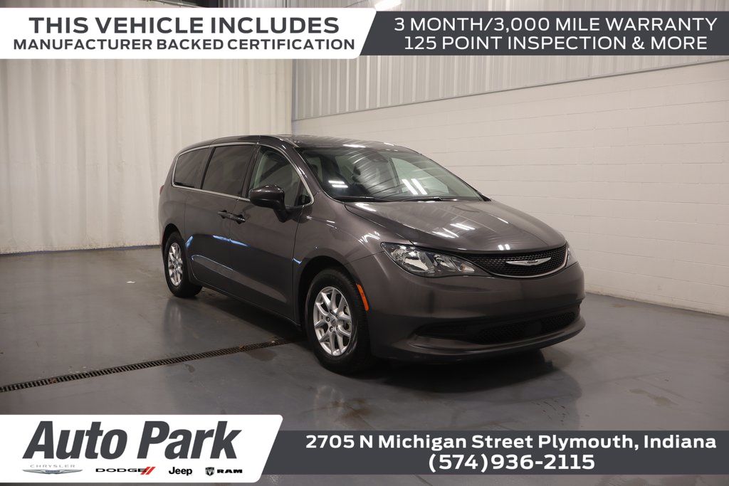 2023 Chrysler Voyager LX