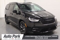 2026 Chrysler Pacifica Select Passenger Van