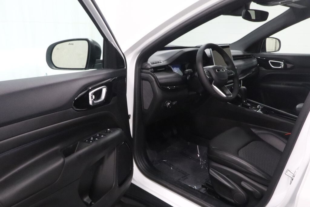 New 2026 Jeep Compass Latitude Sport Utility