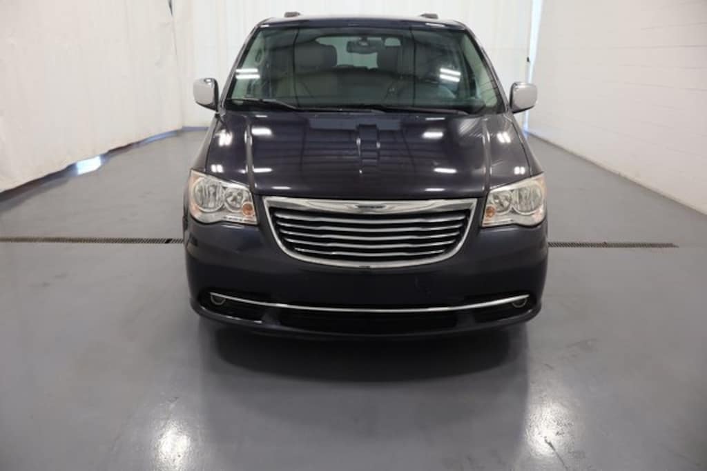 Used 2013 Chrysler Town & Country Touring-L Van LWB Passenger Van