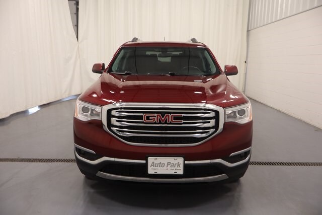 2017 Gmc Acadia SLE photo 2