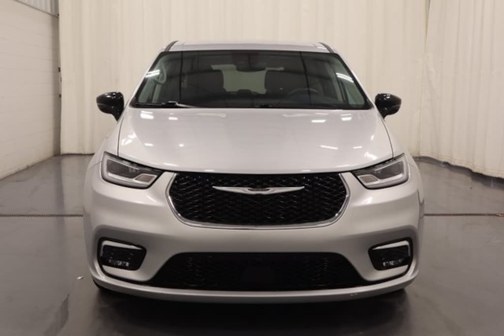 Certified 2024 Chrysler Pacifica Touring L Van Passenger Van