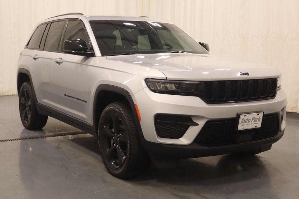 Certified 2023 Jeep Grand Cherokee Laredo SUV