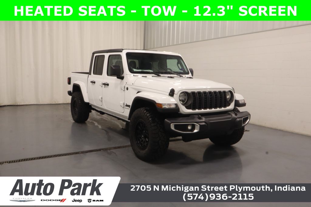 2025 Jeep Gladiator Sport S Auto's photo