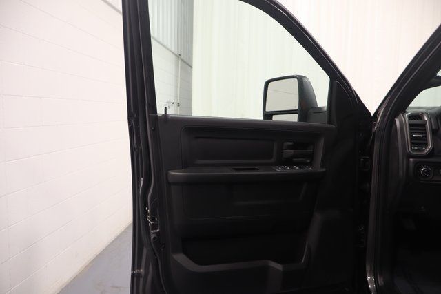 2026 RAM 3500 Tradesman - Photo 9